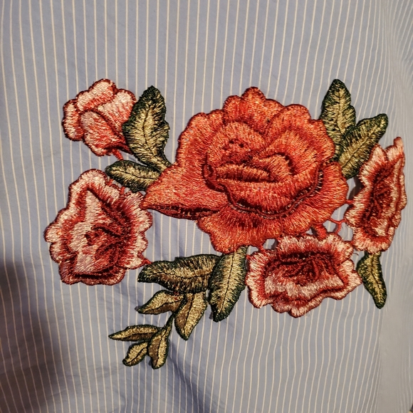 Hannah Woman's Off the Shoulder Top  EUC - Picture 4 of 6